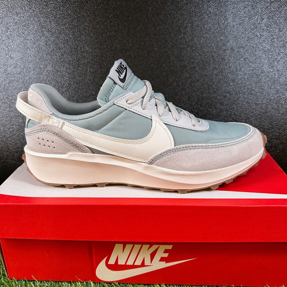 Nike Women's Athletic Shoes - Gray and Cream